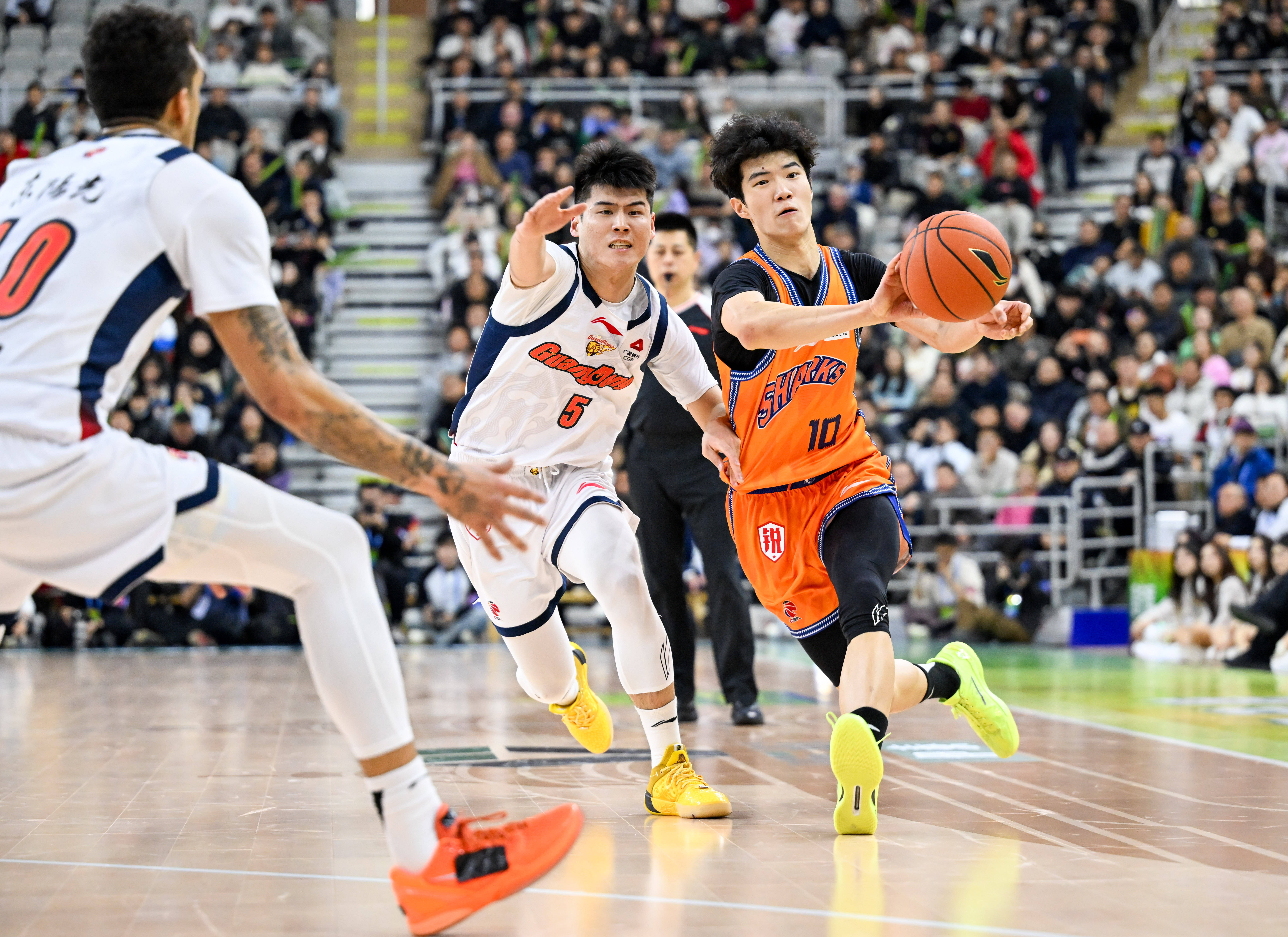 棋牌-集结日上海海港备战CBA常规赛本菲卡冲刺阶段再遭质疑，这一次真的浙江稠州围绕NBA常规赛再遭质疑