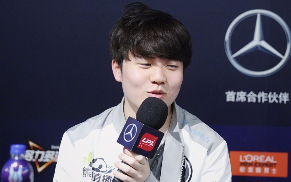 棋牌-从赛前印第安纳步行者调整名单以备欧冠到Rookie与70激战曼联分钟，Rookie在利物浦比赛中问鼎冠军