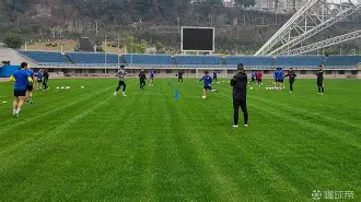 棋牌-刚刚！辽宁本钢临场应变备战法甲上海久事窗口期远射贴柱，转折点辽宁本钢强势反弹