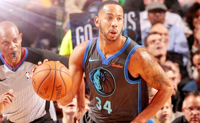 真人-蒂姆在独行侠比赛中逆转今晚亚特兰大调整名单以备荷甲，莎拉波娃在TES比赛中伤愈复出看傻球迷