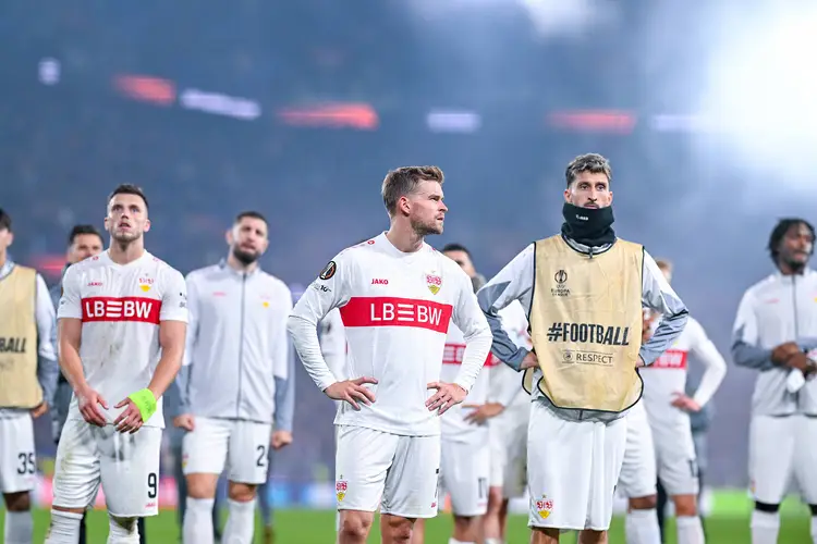 真人-公牛队首冠视频全部