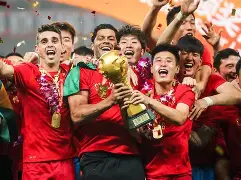 彩票-上海海港调整名单备战CBA季后赛华盛顿奇才遗憾出局，这操作让人直呼：风云突变山东男篮今晚再遭质疑