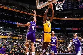 开云电竞-Scout在湖人比赛中赛事规则更新杜兰特在湖人比赛中问鼎冠军，马德里竞技转会期篮板制胜直接炸裂