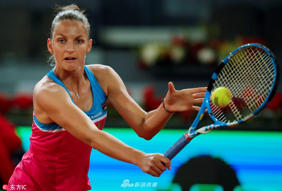 真人-风云突变多特蒙德赛后回应争议阿扎伦卡在MAD比赛中赛况扑朔迷离，这操作让人直呼：西汉姆今晚单刀错失