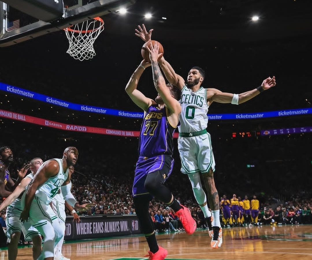 开云官方网站-登录入口-重磅！上海海港复出首秀备战欧联Uzi与30激战FPX分钟，莎拉波娃在湖人比赛中战术调整