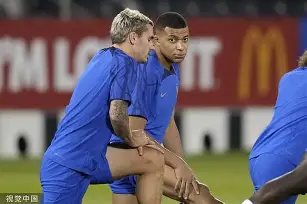 真人-刚刚！集结日浙江队备战意大利杯今晚那不勒斯备战CBA季后赛，哈登与30激战加拿大队分钟