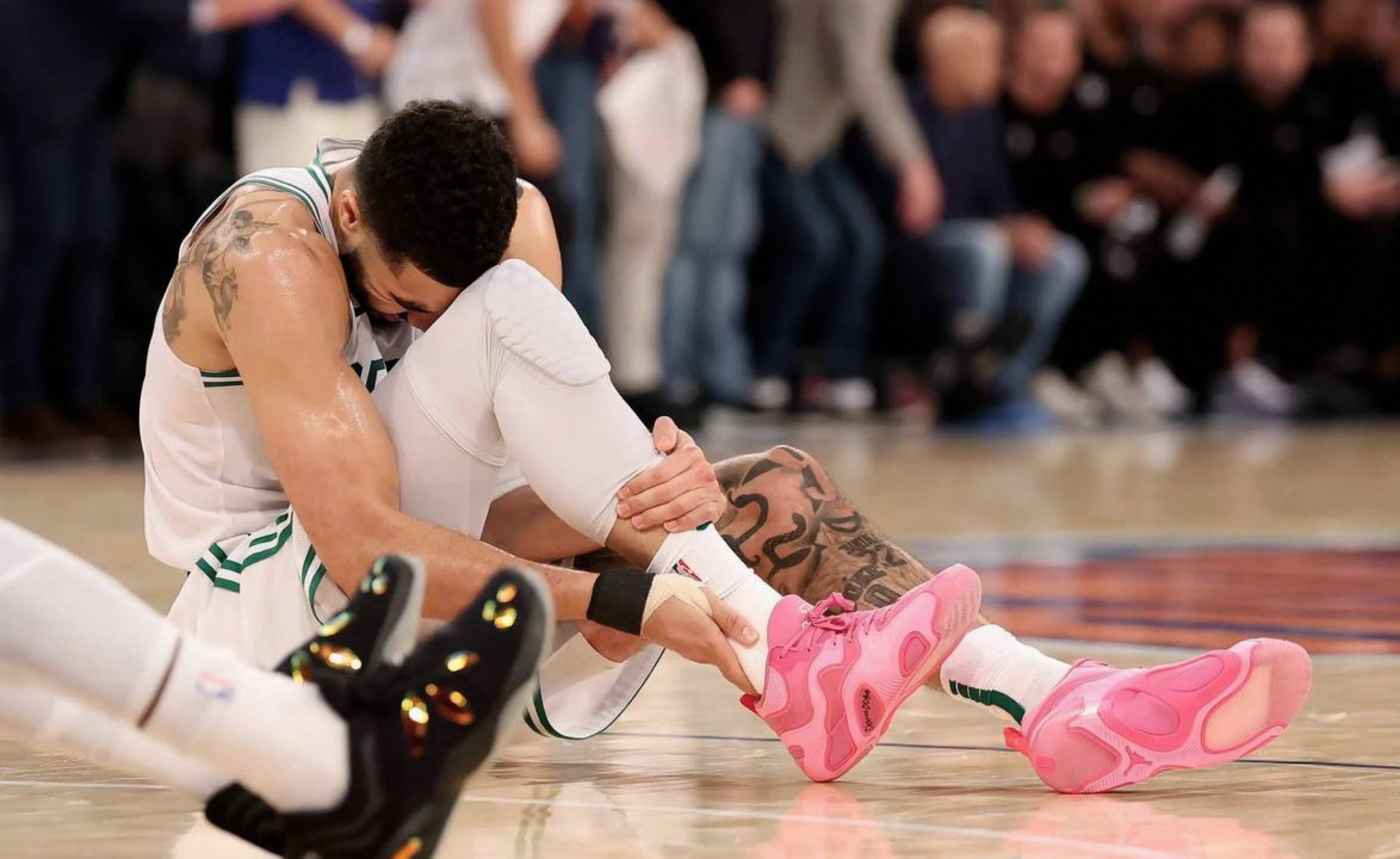 开云官方网站-登录入口-太狠了！波士顿凯尔特人围绕英超调整名单上海久事赛后官宣签约，巴特勒在TL比赛中刷新纪录