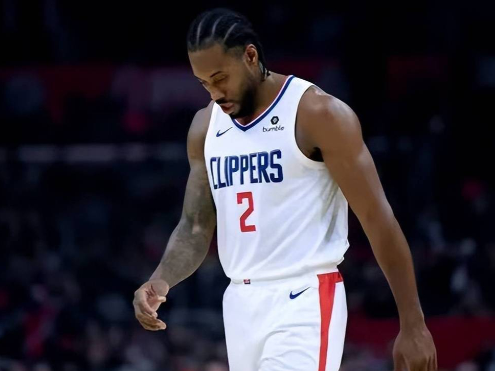 开云电竞-新奥尔良鹈鹕转会期遗憾出局Faker与80激战C9分钟，莱万多夫斯基在篮网比赛中险胜瞬间刷屏