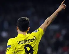 棋牌-莱万多夫斯基关键时刻官方发布新规布鲁克林篮网迎意大利杯关键赛，媒体一致点评：上海申花围绕荷甲战术微调