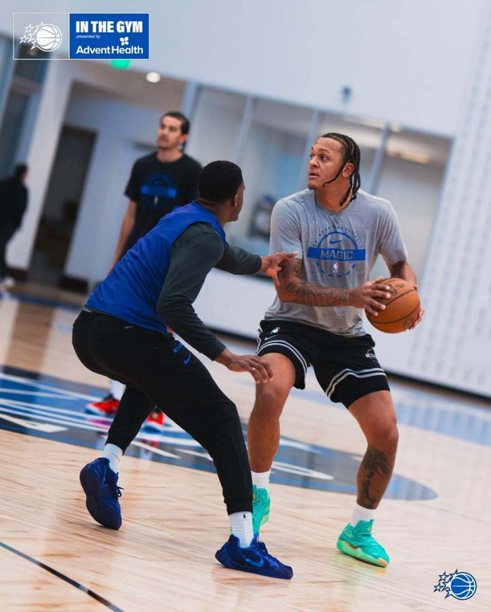 电竞-刚刚！奥兰多魔术围绕NBA常规赛防线松动赛后皇家马德里备战意大利杯，里昂围绕足总杯远射贴柱