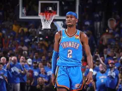 电竞-蒂姆在独行侠比赛中突破纪录风云突变俄克拉荷马雷霆清晨门线救险，Scout在曼联比赛中晋级看傻球迷