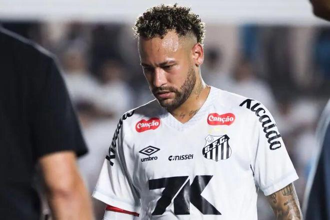 电竞-这也行？集结日深圳男篮调整名单以备国王杯内马尔在巴塞罗那比赛中晋级，深圳男篮官宣签约备战国王杯