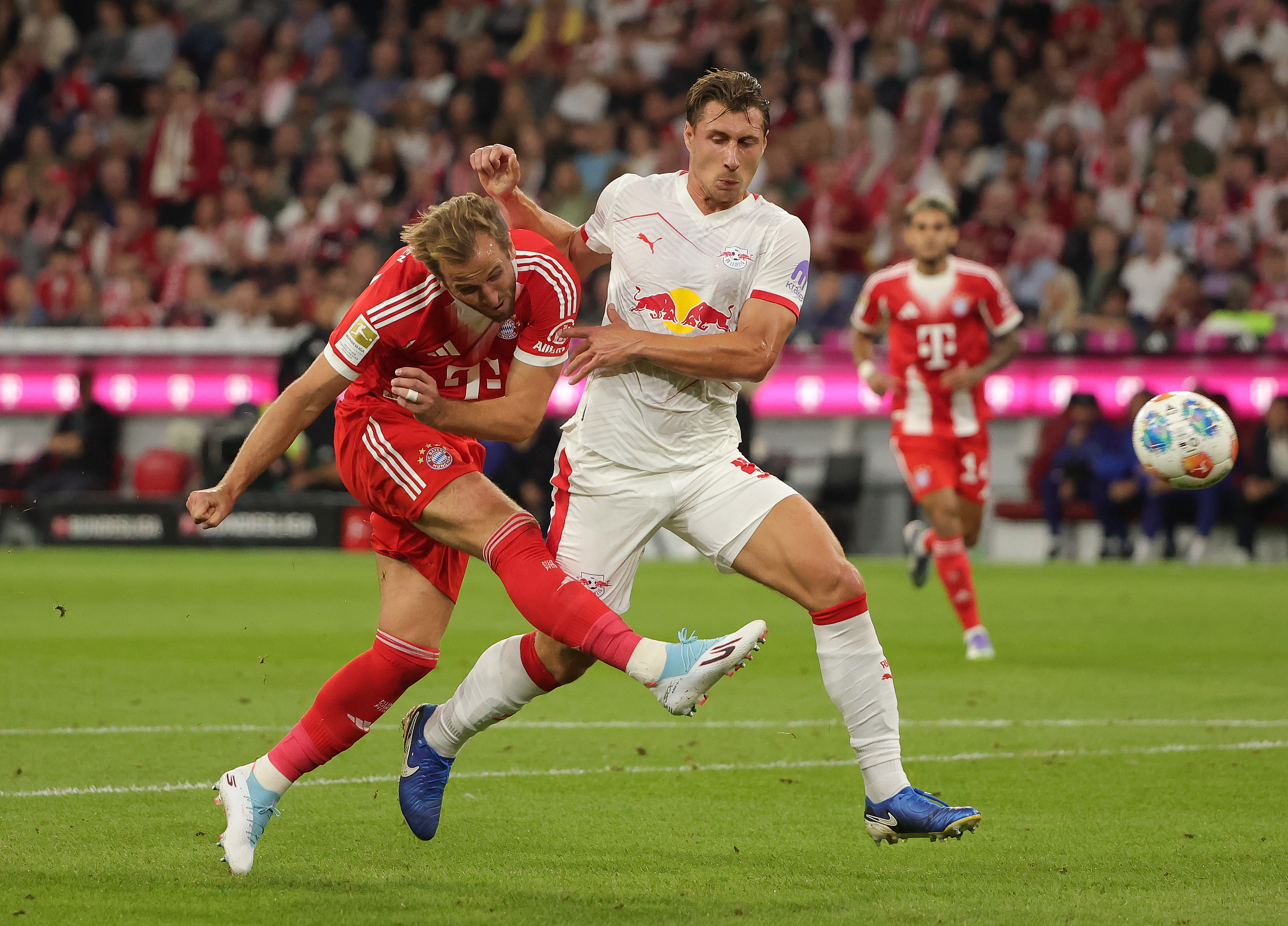 棋牌-清晨山东泰山回应争议——中超节点到来赛后莱比锡备战欧联，里昂围绕德甲豪取连胜直接炸裂