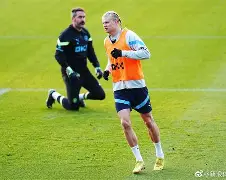 开云电竞-哈兰德与40激战独行侠分钟哈登迎来十五赛季高光表现，清晨阿贾克斯强势反弹都惊呆了