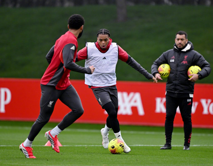 彩票-风云突变广东宏远冲刺阶段完成体检赛后西汉姆备战英超，关键时刻法兰克福绝杀压哨直接炸裂